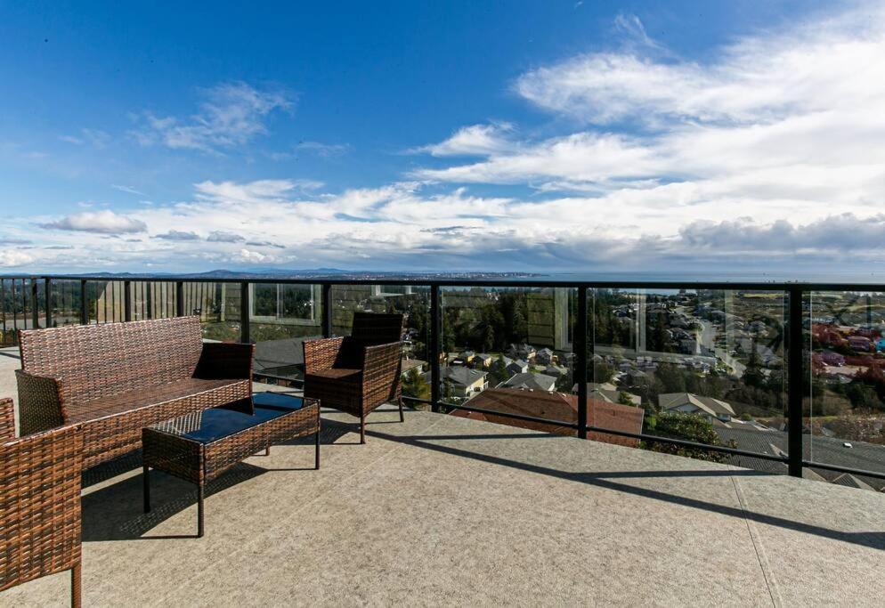 Appartement Eagle'S View Penthouse à Victoria Extérieur photo